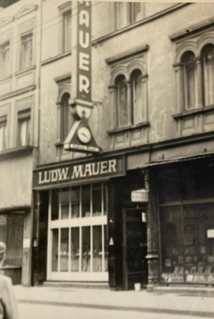 Geschäft in der Marienstraße 1937